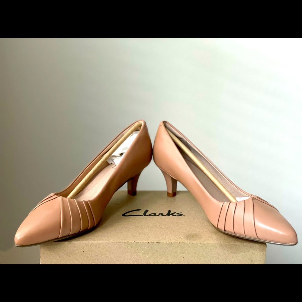 Clarks Linvale crown pump